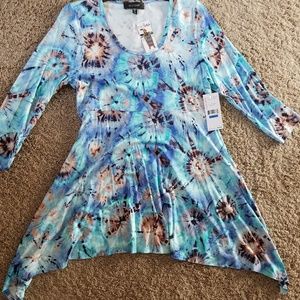 NWT Karen Kane sharkbite top